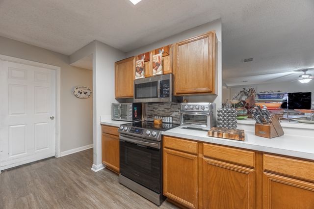 5260 Dillon Circle, Haltom City, TX 76137