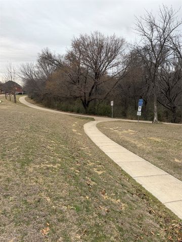 5260 Dillon Circle, Haltom City, TX 76137