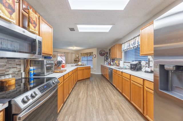 5260 Dillon Circle, Haltom City, TX 76137