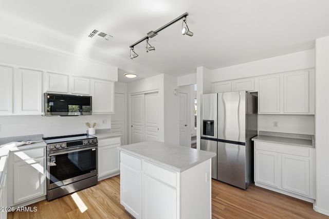 2303 E ELECTRA Lane, Phoenix, AZ 85024