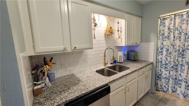 7252 The Mansions Dr D4, Corpus Christi, TX 78414