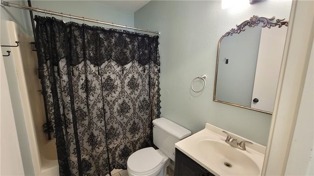 7252 The Mansions Dr D4, Corpus Christi, TX 78414