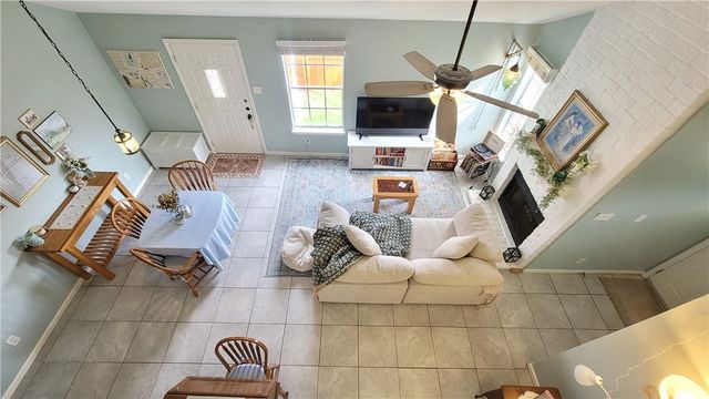 7252 The Mansions Dr D4, Corpus Christi, TX 78414