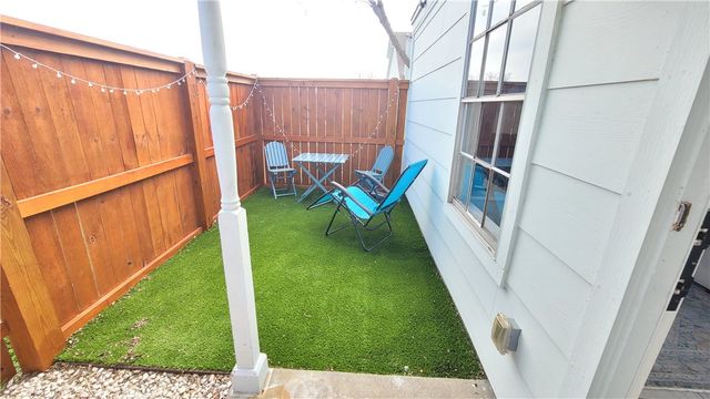 7252 The Mansions Dr D4, Corpus Christi, TX 78414