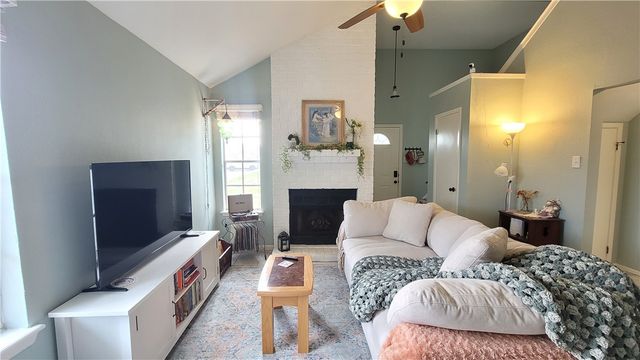 7252 The Mansions Dr D4, Corpus Christi, TX 78414