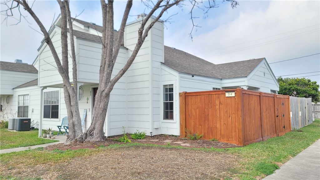 7252 The Mansions Dr D4, Corpus Christi, TX 78414