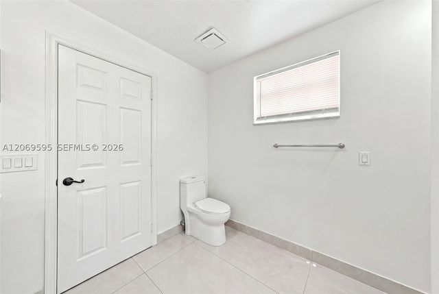 15872 NW 21st St, Pembroke Pines, FL 33028