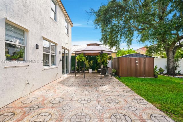 15872 NW 21st St, Pembroke Pines, FL 33028