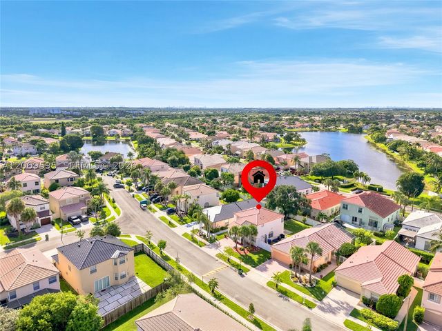 15872 NW 21st St, Pembroke Pines, FL 33028