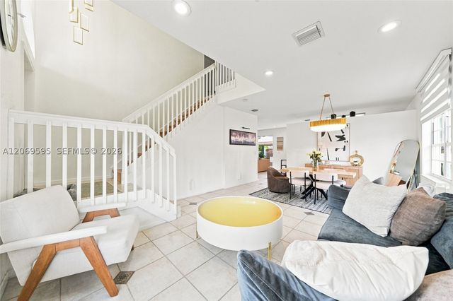 15872 NW 21st St, Pembroke Pines, FL 33028