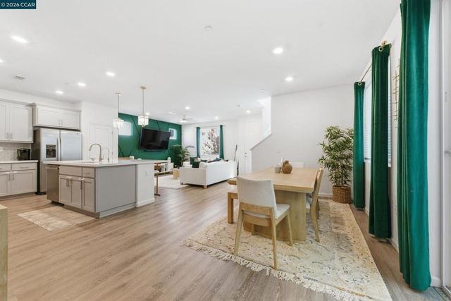 5 Brookdale Court, Pittsburg, CA 94565