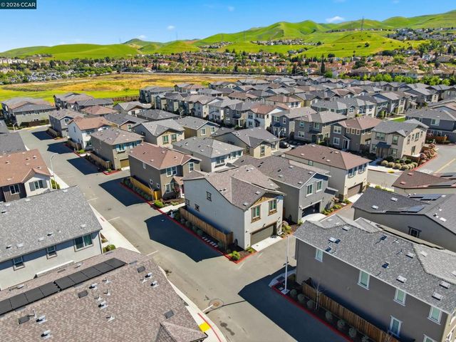 5 Brookdale Court, Pittsburg, CA 94565