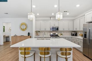 5 Brookdale Court, Pittsburg, CA 94565