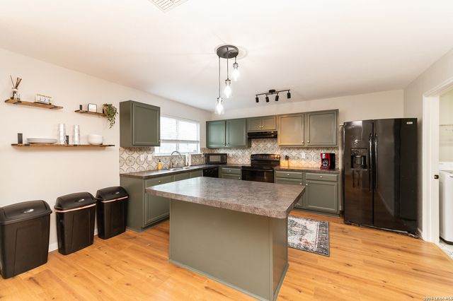 13111 Southton Run, San Antonio, TX 78223