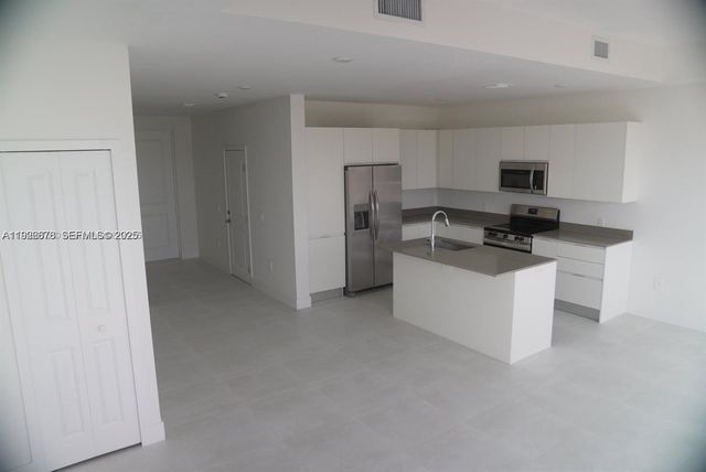 18970 SW 345th Ter, Homestead, FL 33034