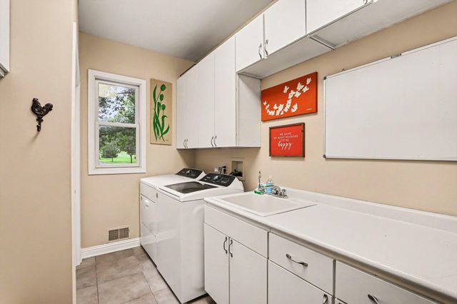 60887 Valley View Boulevard, Mattawan, MI 49071