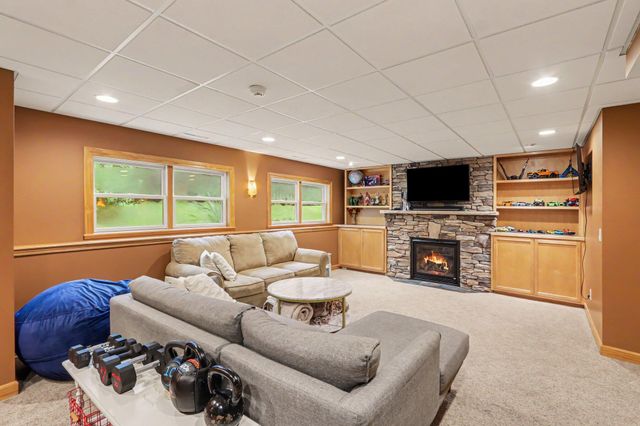 60887 Valley View Boulevard, Mattawan, MI 49071