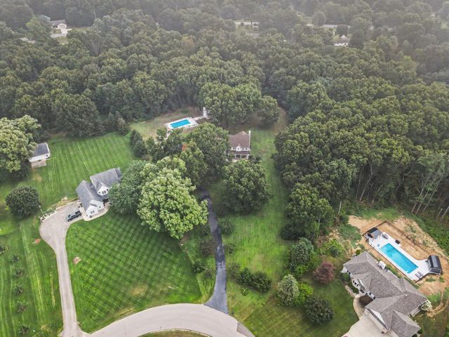 60887 Valley View Boulevard, Mattawan, MI 49071