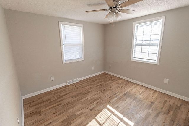 6007 N VICKIE DR, Columbia, MO 65202