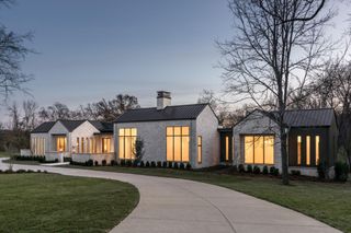 6315 East Valley Road, Nashville, TN 37205