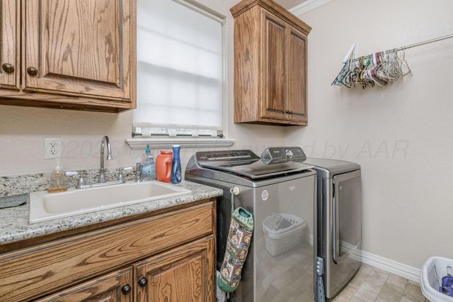 6705 Silverbell Lane, Amarillo, TX 79124