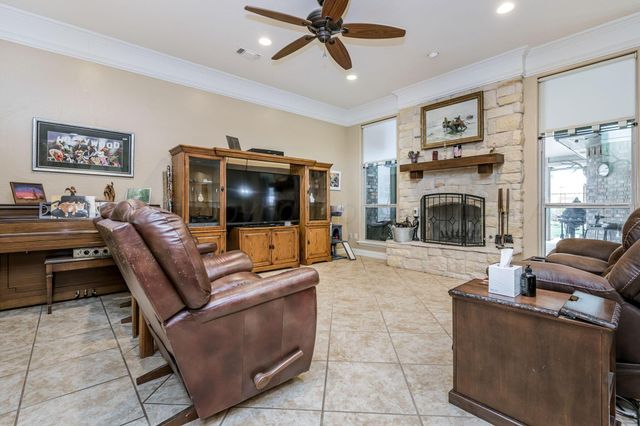 6705 Silverbell Lane, Amarillo, TX 79124