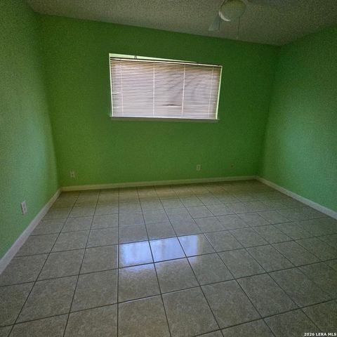 6331 mary jamison, Leon Valley, TX 78238