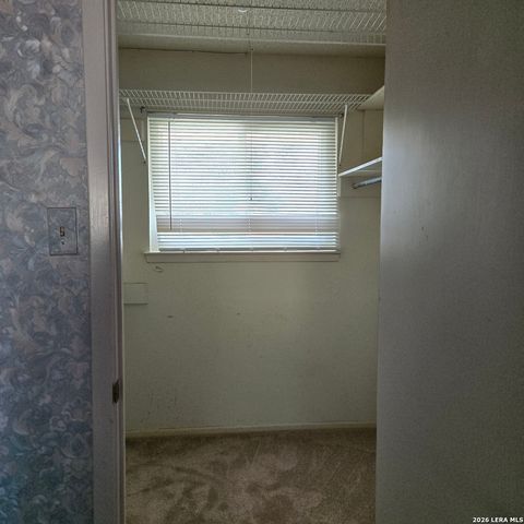 6331 mary jamison, Leon Valley, TX 78238