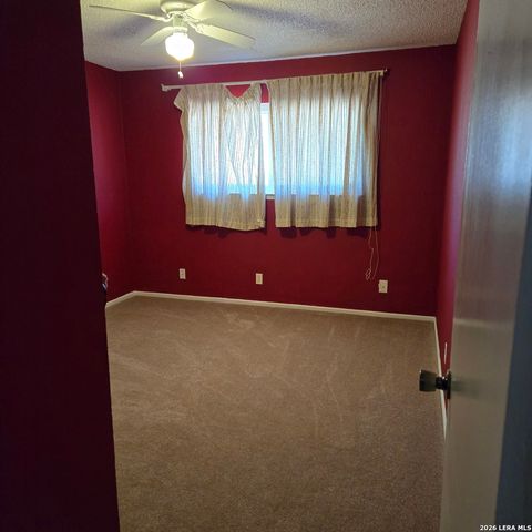 6331 mary jamison, Leon Valley, TX 78238