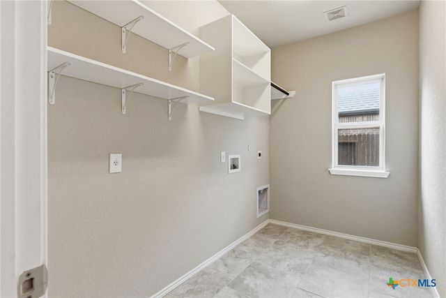 2940 Coral Way, Seguin, TX 78155