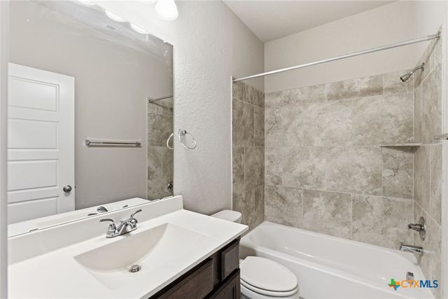 2940 Coral Way, Seguin, TX 78155
