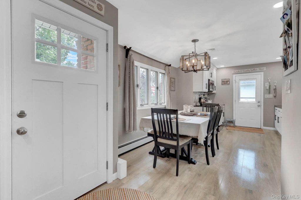 43 Manhattan Avenue, West Babylon, NY 11704 — photo 5