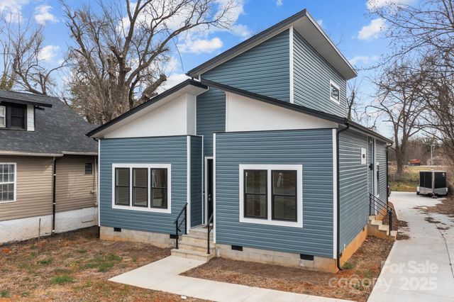 913 Wilson W Lee Boulevard, Statesville, NC 28677