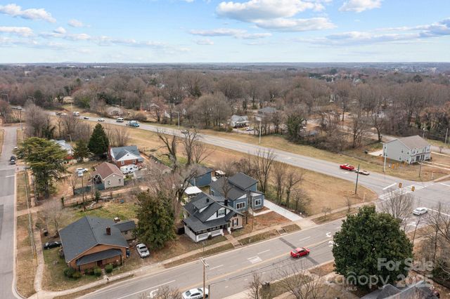 913 Wilson W Lee Boulevard, Statesville, NC 28677