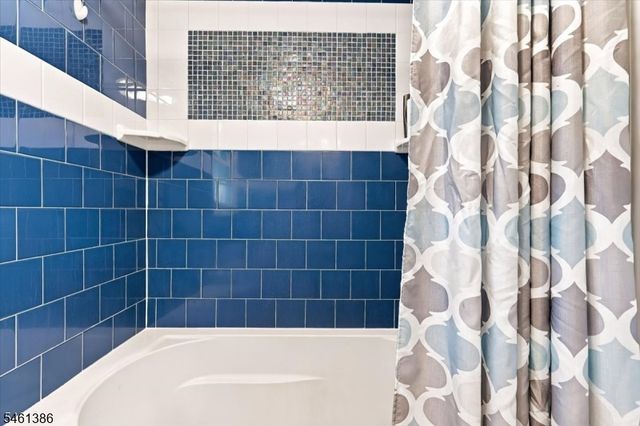161 Manchester Ave, North Haledon Boro, NJ 07508