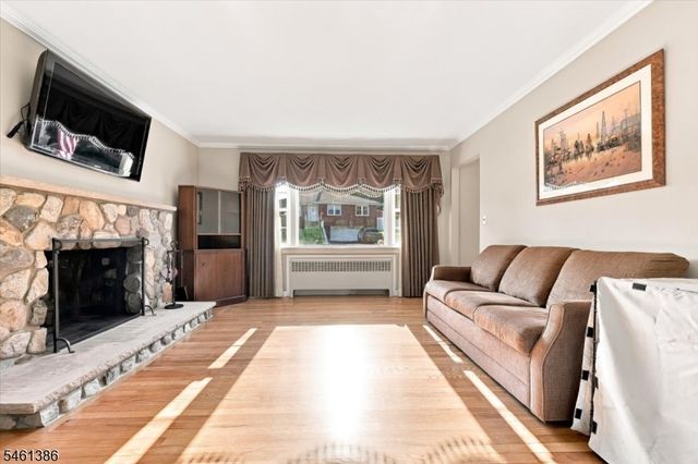 161 Manchester Ave, North Haledon Boro, NJ 07508