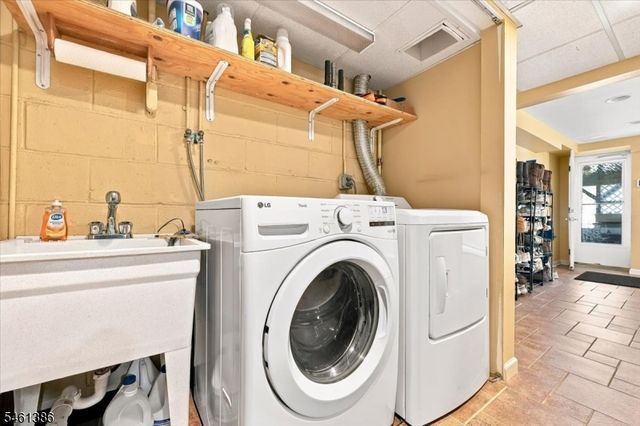 161 Manchester Ave, North Haledon Boro, NJ 07508