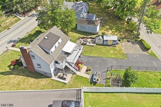 161 Manchester Ave, North Haledon Boro, NJ 07508