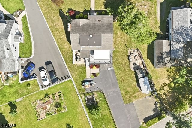 161 Manchester Ave, North Haledon Boro, NJ 07508