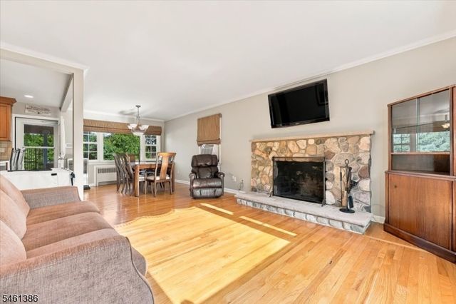 161 Manchester Ave, North Haledon Boro, NJ 07508