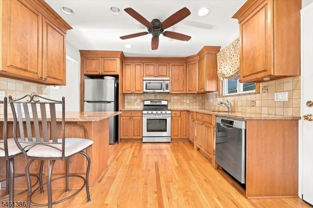 161 Manchester Ave, North Haledon Boro, NJ 07508