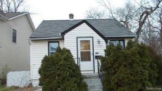 15067 Sumner, Redford, MI 48239
