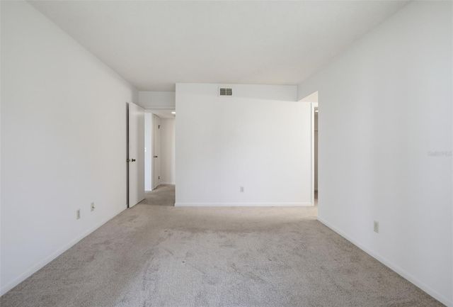 7 MID PINES CIRCLE, Palm Coast, FL 32137