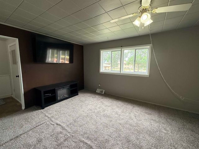 1418 11TH AVE NW, Minot, ND 58703