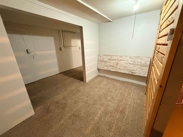 1418 11TH AVE NW, Minot, ND 58703