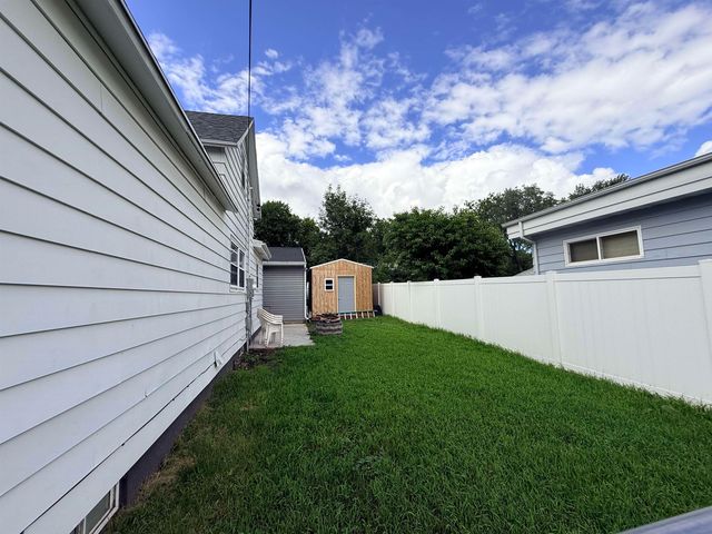 1418 11TH AVE NW, Minot, ND 58703