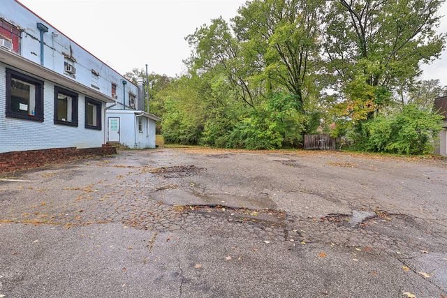 1504 Dixie Hwy HWY, Park Hills, KY 41011