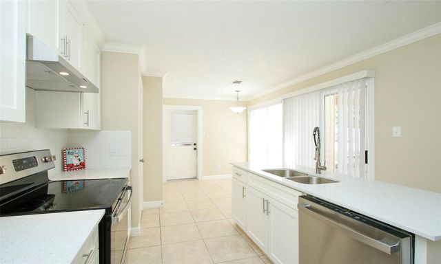 6940 Foxmont Lane, Humble, TX 77338