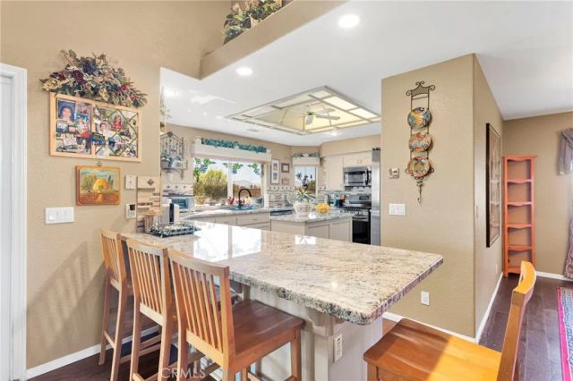 26491 Silver Lakes, Helendale, CA 92342