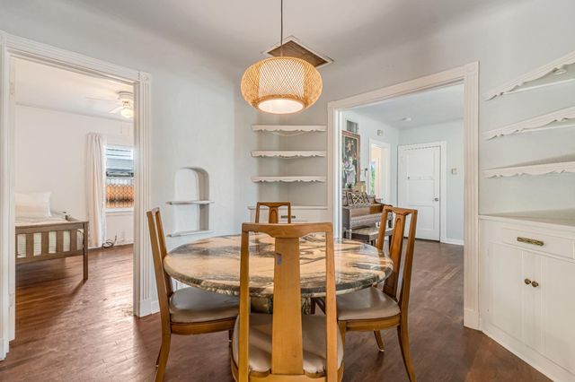 805 N Adoline Avenue, Fresno, CA 93728